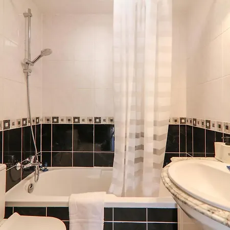 Apartamento T1 Duplex - Montechoro شقة البوفيرا